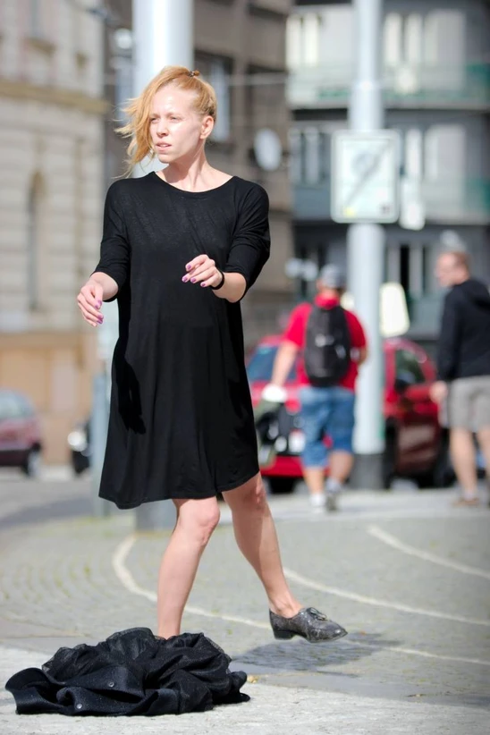 1eb74b_82d3a6485fe04dbfba8fbdb222ad75f0~mv2